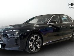 Svart (black) Begagnad 2024 BMW i7 M Sport Sedan | 829 900 kr