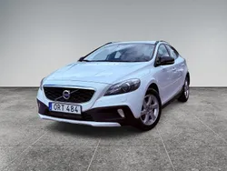 Vit Begagnad 2014 Volvo V40 CC Momentum Kombi | 114 900 kr (Marknadspris)