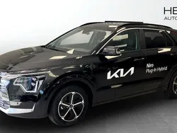 Svart Begagnad 2024 Kia Niro Advance SUV | 389 900 kr (Marknadspris)