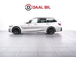 Vit Begagnad 2023 BMW 330 M Sport Kombi | 384 700 kr