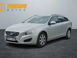Ljusgrå Begagnad 2011 Volvo V60 Kinetic Kombi | 59 900 kr (Bra pris)