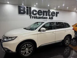 Vit Begagnad 2017 Mitsubishi Outlander SUV | 184 900 kr (Lite dyr)
