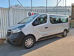 Grå Begagnad 2015 Opel Vivaro Van | 136 900 kr (Dyr)