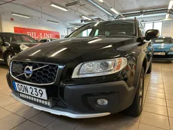 Svart Begagnad 2015 Volvo XC70 Momentum SUV | 109 900 kr (Marknadspris)