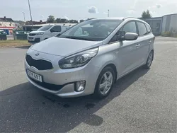 Grå Begagnad 2016 Kia Carens Minibuss | 72 000 kr (Superpris)