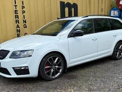 Vit Begagnad 2016 Skoda Octavia RS Kombi | 185 000 kr (Marknadspris)