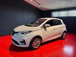 Vit Begagnad 2020 Renault Zoe Play Halvkombi | 174 900 kr (Dyr)