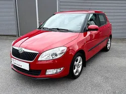Röd Begagnad 2011 Skoda Fabia Elegance Halvkombi | 37 900 kr (Marknadspris)