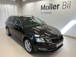 Svart (black magic pärleffekt) Begagnad 2019 Skoda Octavia Style Kombi | 189 900 kr (Bra pris)