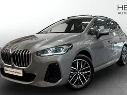 Grå (grey) Begagnad 2023 BMW 230e Active Tourer M Sport Minibuss | 418 700 kr (Superpris)