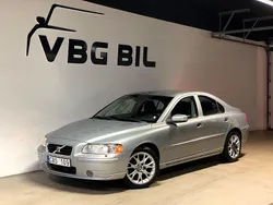 Silver Begagnad 2008 Volvo S60 Momentum Sedan | 64 900 kr (Dyr)
