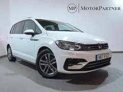 Vit Begagnad 2021 VW Touran R-line Minibuss | 299 900 kr (Marknadspris)