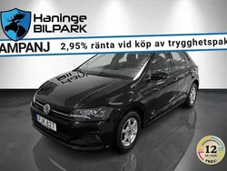 Svart Begagnad 2016 VW Polo Halvkombi | 139 900 kr (Bra pris)
