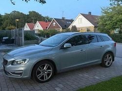 Silver Begagnad 2014 Volvo V60 Momentum Kombi | 146 000 kr (Marknadspris)