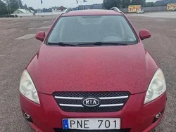 Röd Begagnad 2008 Kia Ceed Sportswagon 4 Kombi | 27 000 kr (Marknadspris)