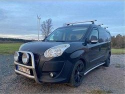 Svart Begagnad 2012 Fiat Doblò Minibuss | 50 000 kr