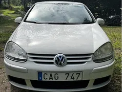 Vit Begagnad 2008 VW Golf Trendline Halvkombi | 24 000 kr (Superpris)