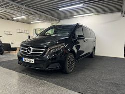 Svart Begagnad 2018 Mercedes V220 Avantgarde Minibuss | 549 900 kr