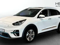Vit (white) Begagnad 2022 Kia e-Niro Advance SUV | 282 900 kr (Marknadspris)