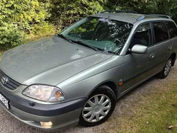 Grön Begagnad 2001 Toyota Avensis Kombi | 21 400 kr (Bra pris)