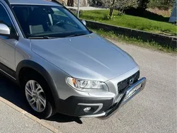 Silver Begagnad 2016 Volvo XC70 Momentum SUV | 235 000 kr (Lite dyr)