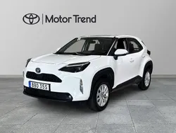 Vit Begagnad 2022 Toyota Yaris Cross Active SUV | 259 000 kr (Marknadspris)