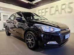 Svart Begagnad 2017 Hyundai i20 Comfort Halvkombi | 81 900 kr (Marknadspris)