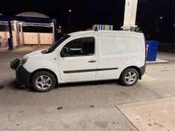 Vit Begagnad 2010 Renault Kangoo Minibuss | 40 000 kr (Marknadspris)