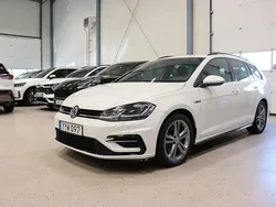 Vit Begagnad 2017 VW Golf VII R-line Kombi | 209 800 kr (Lite dyr)