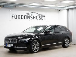 Svart Begagnad 2022 Volvo V90 Core Kombi | 369 000 kr (Bra pris)