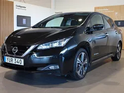 Svart Begagnad 2018 Nissan Leaf 360º Halvkombi | 134 900 kr (Marknadspris)