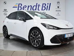 Vit Begagnad 2022 Cupra Born e-Boost Halvkombi | 309 500 kr (Marknadspris)