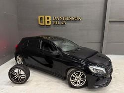 Svart Begagnad 2018 Mercedes A200 Halvkombi | 194 800 kr (Marknadspris)