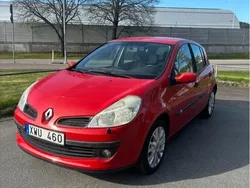 Röd Begagnad 2006 Renault Clio R.S. Halvkombi | 34 000 kr (Marknadspris)
