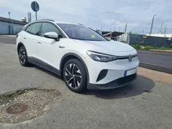 Vit Begagnad 2023 VW ID.4 Pro Performance SUV | 245 000 kr (Marknadspris)