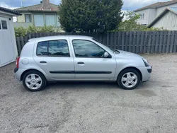 Ljusgrå Begagnad 2005 Renault Clio R.S. Halvkombi | 19 900 kr (Marknadspris)