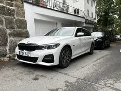 Vit Begagnad 2022 BMW 330e M Sport Kombi | 338 000 kr (Bra pris)