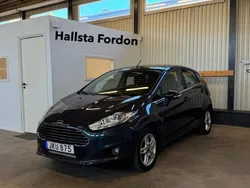 Grå Begagnad 2014 Ford Fiesta Titanium Halvkombi | 104 900 kr (Marknadspris)