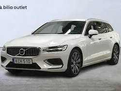 Vit Begagnad 2022 Volvo V60 Kombi | 299 900 kr (Superpris)