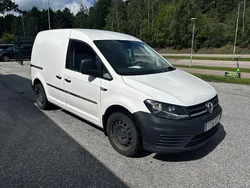 Vit Begagnad 2016 VW Caddy Minibuss | 79 900 kr (Bra pris)