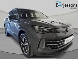 Mörkgrå (grå) Ny 2025 VW Tiguan Elegance SUV | 549 900 kr (Lite dyr)