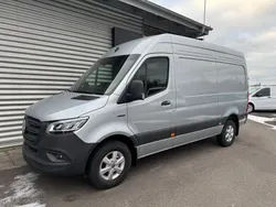 Silver (hightechsilver metallic) Ny 2025 Mercedes E-Sprinter Van | 848 750 kr (Bra pris)