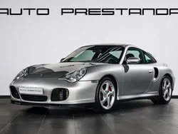 Ljusgrå Begagnad 2001 Porsche 996 Turbo Sportkupé | 899 000 kr