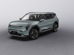 Grön Ny 2025 Kia EV9 Plus SUV | 849 900 kr (Marknadspris)