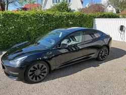 Svart Begagnad 2022 Tesla Model 3 Performance Sedan | 359 000 kr (Marknadspris)