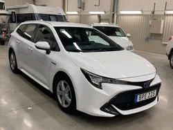 Vit Begagnad 2019 Toyota Corolla Active Kombi | 239 000 kr (Lite dyr)