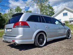 Grå Begagnad 2007 Opel Vectra OPC Kombi | 90 000 kr