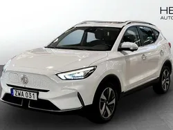Vit (white) Begagnad 2021 MG ZS Luxury Sedan | 249 900 kr (Bra pris)