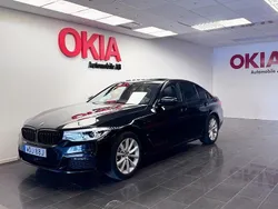 Svart Begagnad 2020 BMW 530e iPerformance Sedan | 319 900 kr (Marknadspris)