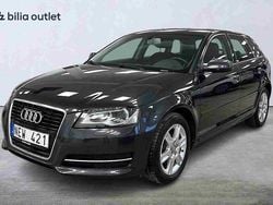 Grå Begagnad 2012 Audi A3 Sportback Attraction Halvkombi | 94 900 kr (Marknadspris)